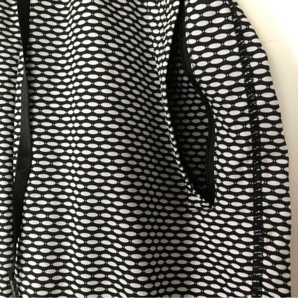 Pure & Simple Active NEW Crop Joggers Pants Zipper Pockets Drawcord Yoga Print - Picture 4 of 11